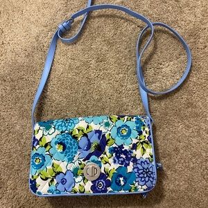 Vera Bradley turnlock crossbody purse